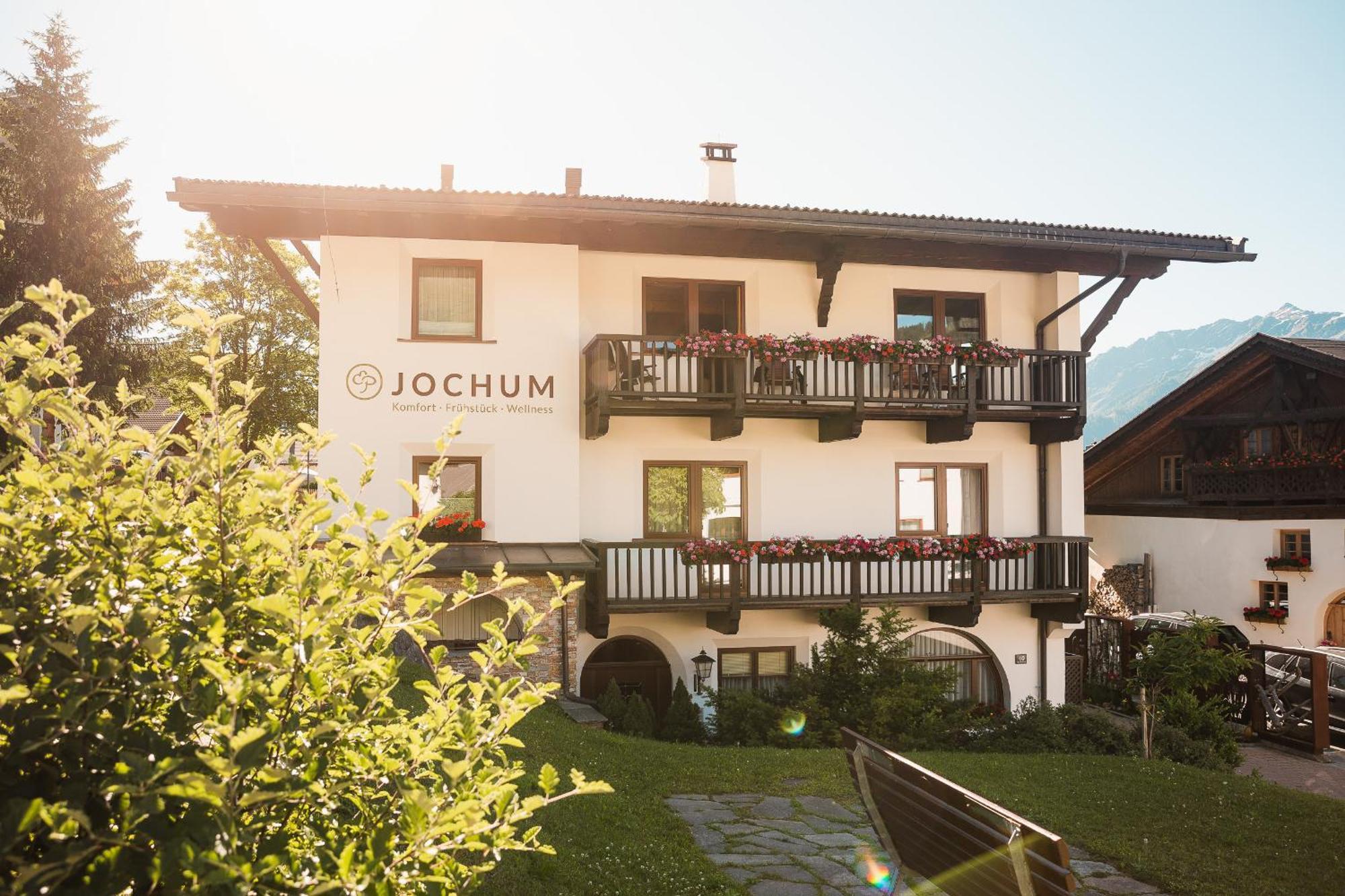Hotel Jochum Garni 3*